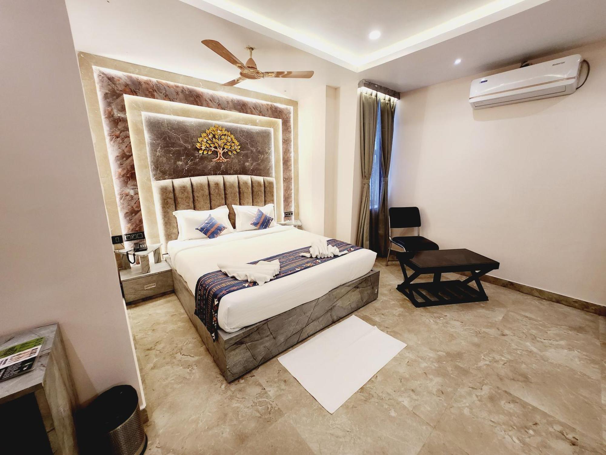 The Greenstar Inn Premium ブバネーシュワル エクステリア 写真