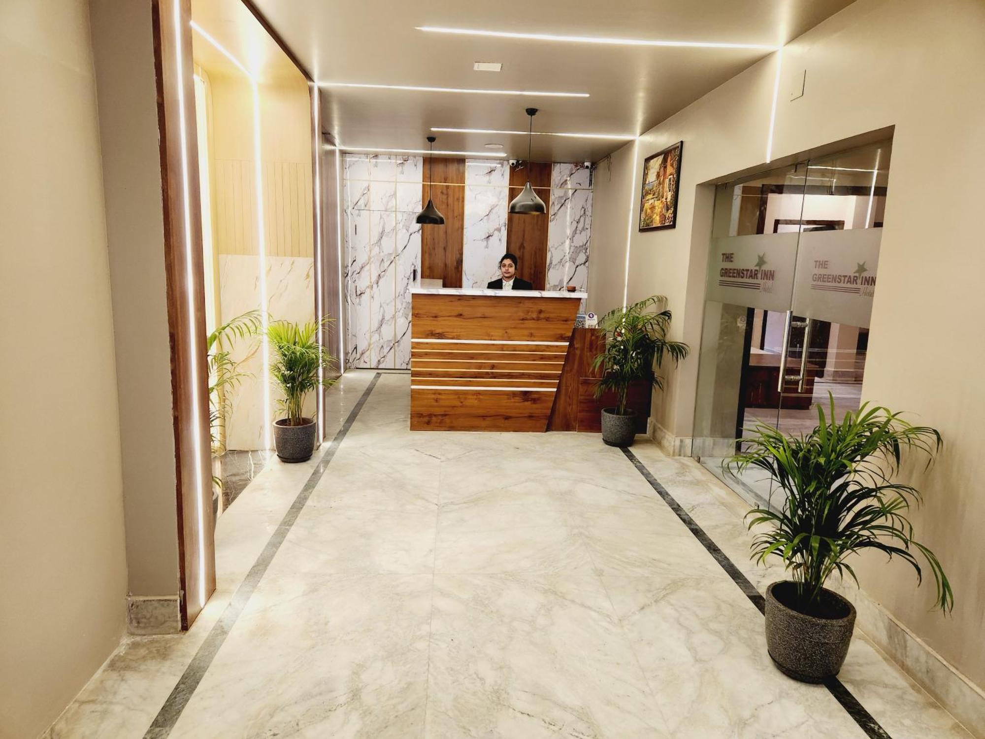 The Greenstar Inn Premium ブバネーシュワル エクステリア 写真